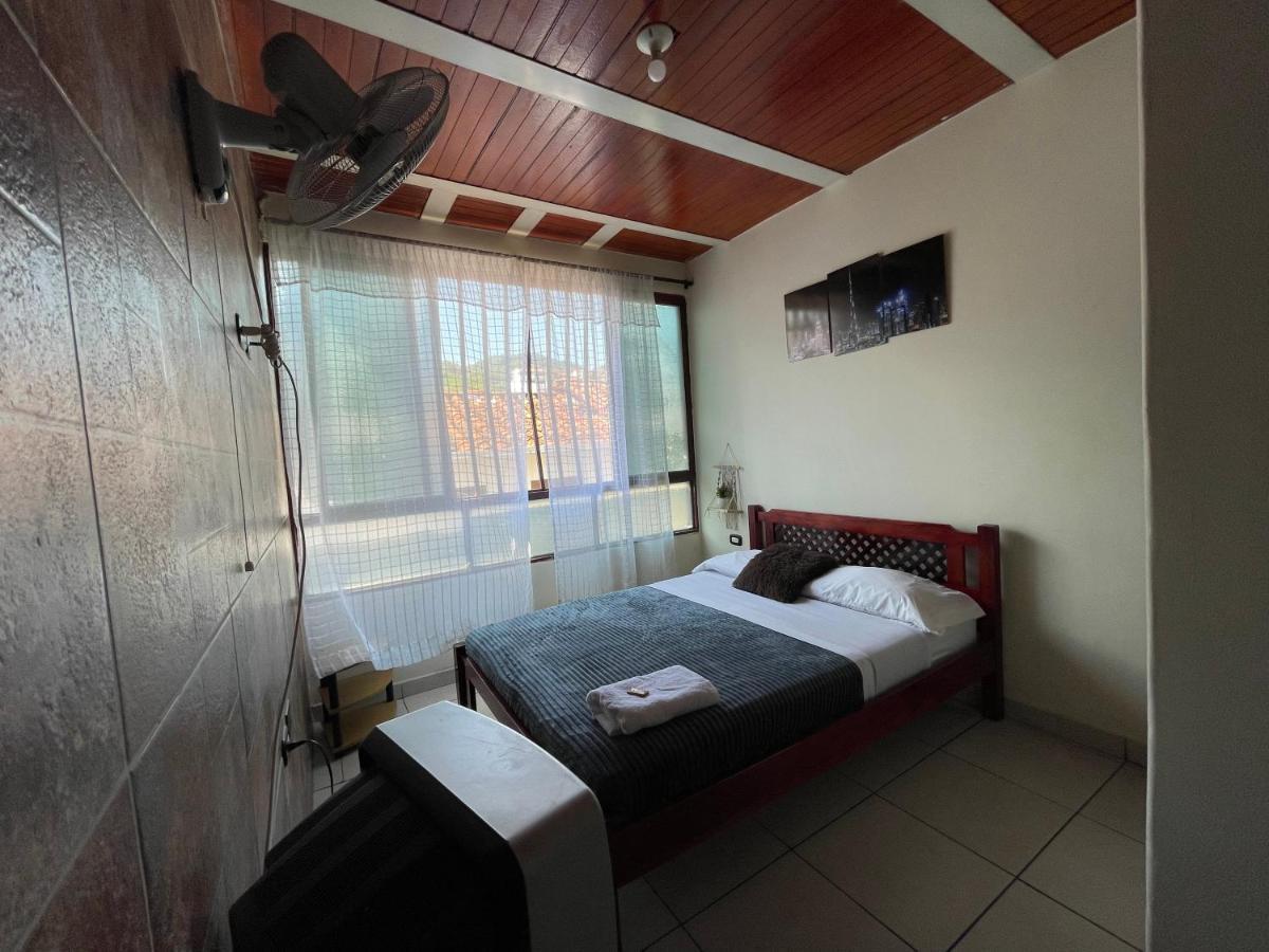 Otono Hostel Сан-Хіль Екстер'єр фото