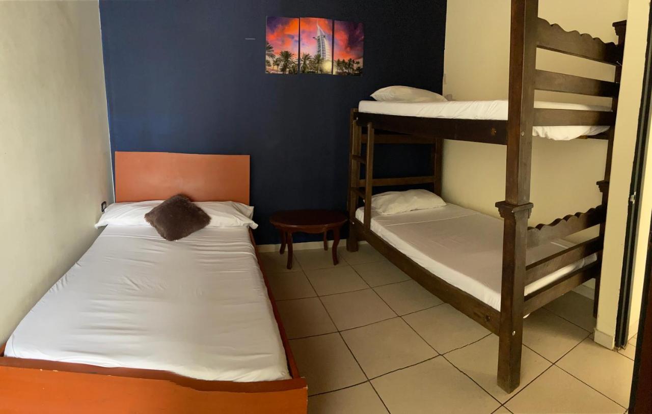 Otono Hostel Сан-Хіль Екстер'єр фото
