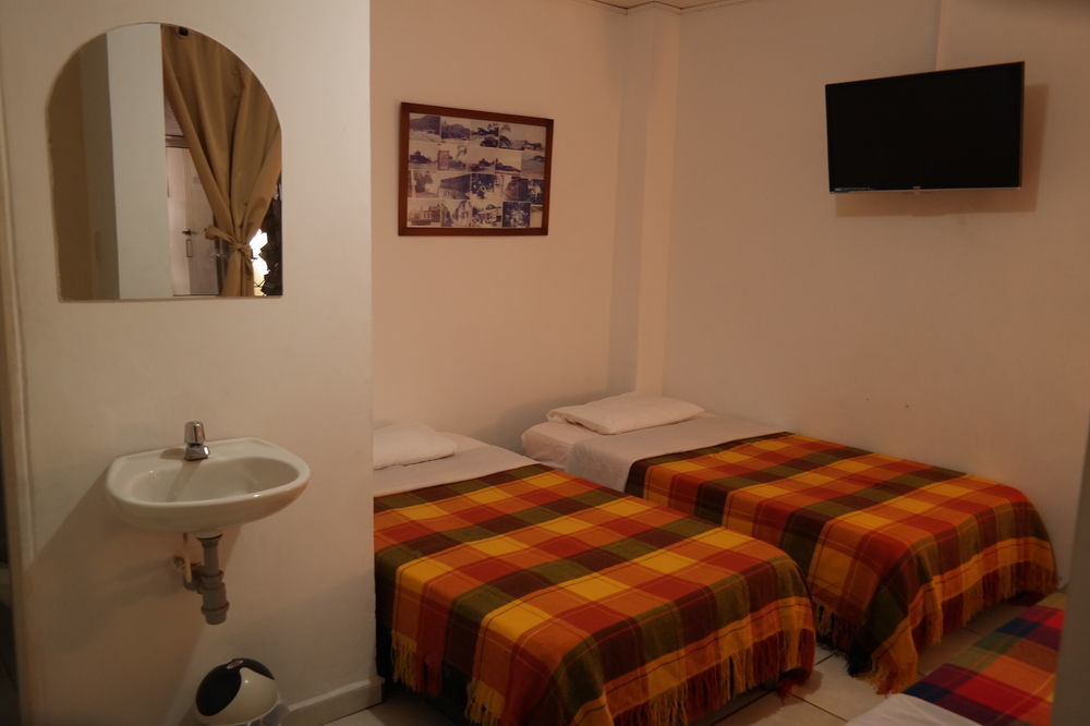 Otono Hostel Сан-Хіль Екстер'єр фото